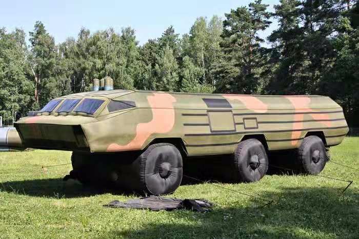 平舆军用大型充气车